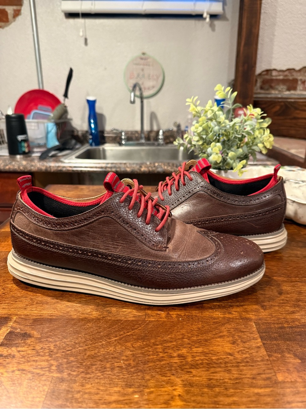 Men’s Cole Haan Wingtip (size 11.5)